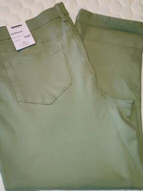 SONOMA Girlfriend Jeans - Sage Green